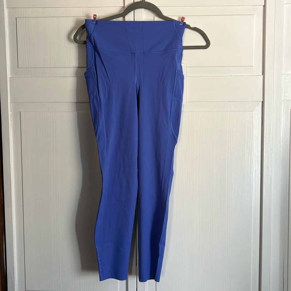 NWT Lululemon Fast and Free HR Tight 25” with pockets - size 6